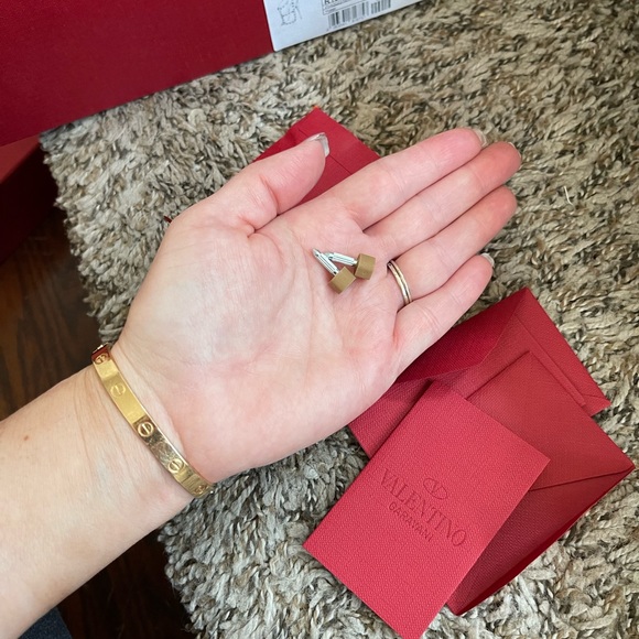 PATENT ROCKSTUD CAGED PUMP - Picture 5 of 9